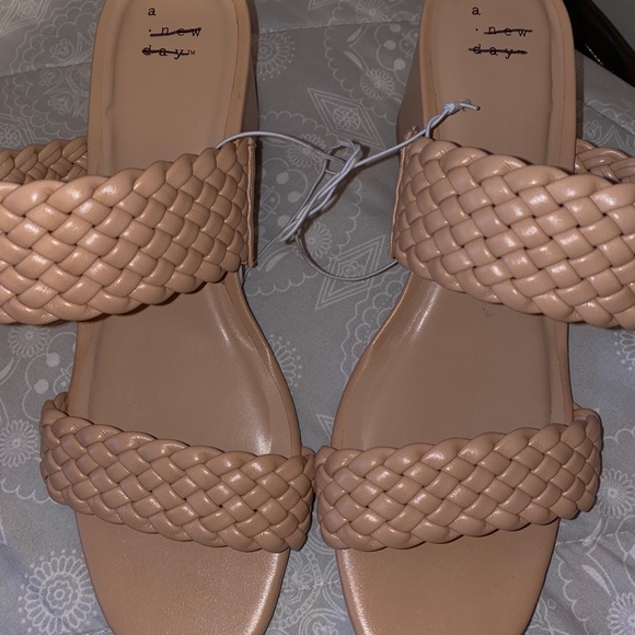 SOLD - Picture 2 of 9